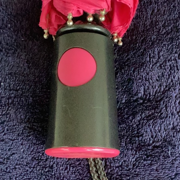 Totes Fuchsia Umbrella - Picture 3 of 5